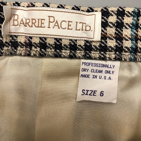 Barrie Pace collarless fully lined houndstooth skirt & jacket suit set, vintage - Picture 12 of 13